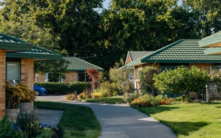 mary-doyle-arvida-spacious-3-bedroom-pet-friendly-villa-47837