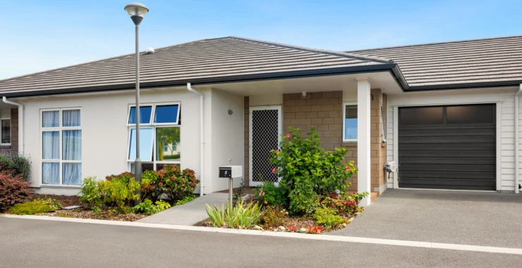 oakridge-villas-metlifecare-two-bedroom-villa-with-lovely-sunroom-38473