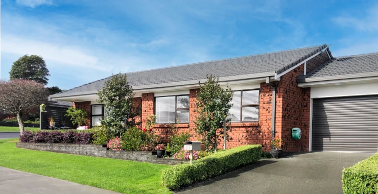 pakuranga-park-village-villas-2-bed-garage-conservatory-39353