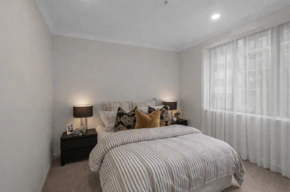 parkside-village-metlifecare-sun-filled-corner-living-48907