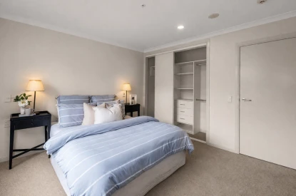 parkside-village-metlifecare-sun-filled-corner-living-48908