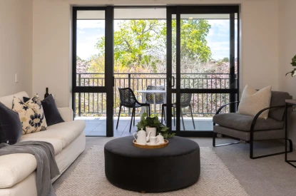 parkside-village-metlifecare-sunshine-through-40970