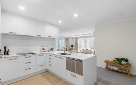 pinesong-metlifecare-enjoy-a-peek-of-the-manukau-harbour-50106