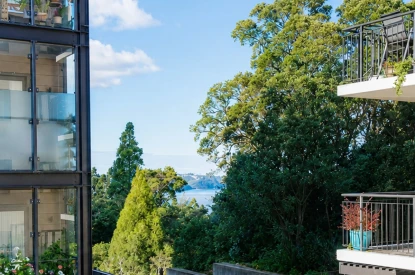 pinesong-metlifecare-enjoy-a-peek-of-the-manukau-harbour-50114