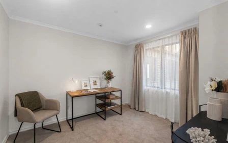 pinesong-metlifecare-enjoy-a-peek-of-the-manukau-harbour-50115