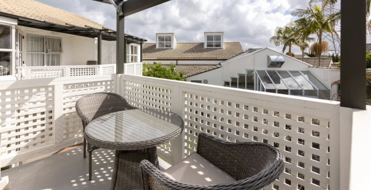 powley-metlifecare-serviced-apartment-views-from-balcony-45840