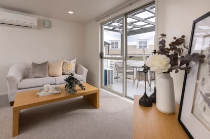 powley-metlifecare-serviced-apartment-views-from-balcony-45844