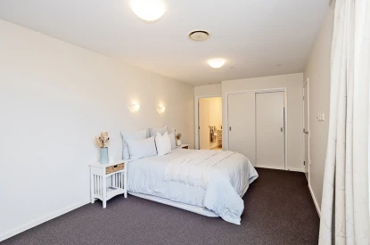 radius-clare-house-retirement-village-modern-one-bedroom-serviced-apartment-43858