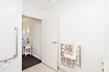 radius-clare-house-retirement-village-modern-one-bedroom-serviced-apartment-43860