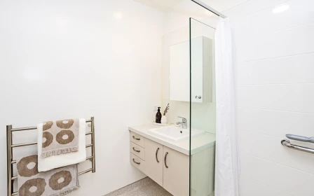 radius-clare-house-retirement-village-modern-one-bedroom-serviced-apartment-43864