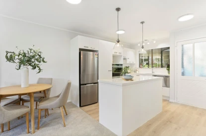 remuera-gardens-sunny-one-bed-first-floor-apartment-8856