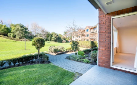 ryman-bruce-mclaren-retirement-village-private-garden-views-49156