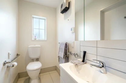 ryman-hilda-ross-retirement-village-bowling-green-action-48922