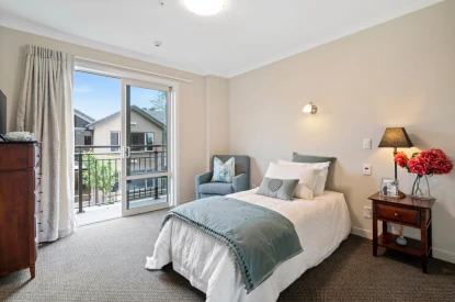 ryman-logan-campbell-retirement-village-live-a-little-easier-50002