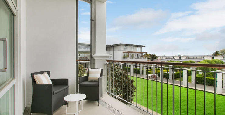 summerset-by-the-park-two-bedroom-apartments-8