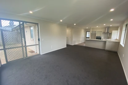 summerset-in-the-bay-napier-villa-available-now-18724