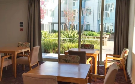 the-grove-orewa-pack-up-and-move-to-the-beach-pets-too-41119