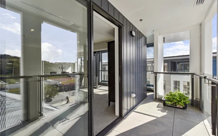 warkworth-oaks-modern-2-bdrm-apartment-two-balconies-54381
