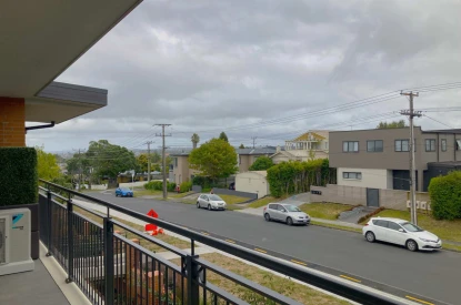 william-sanders-retirement-village-sunny-with-a-suburban-feel-48230